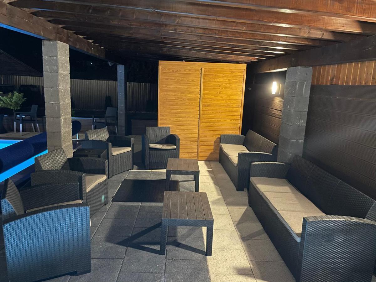 Lex Studio براد المظهر الخارجي الصورة